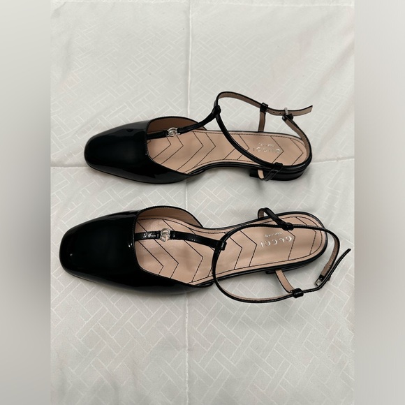 GUCCI DOUBLE G PATENT LEATHER BALLET FLAT - Picture 2 of 12